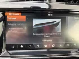 Land Rover Discovery (2018) thumbnail 14