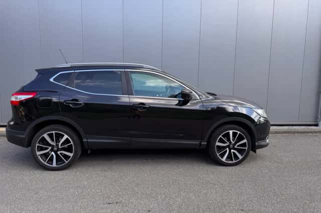 Nissan Qashqai (2014) thumbnail 3