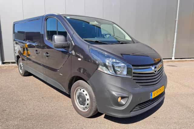 Opel Vivaro (2017) thumbnail 1
