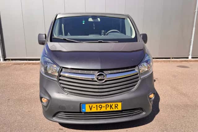 Opel Vivaro (2017) thumbnail 2