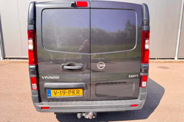 Opel Vivaro (2017) thumbnail 6