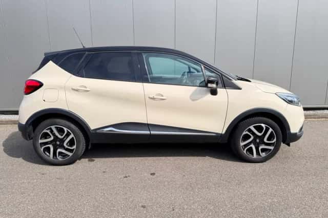 Renault Captur (2016) thumbnail 3