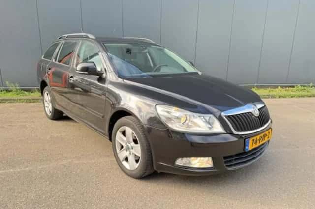 Škoda Octavia (2011) thumbnail 1