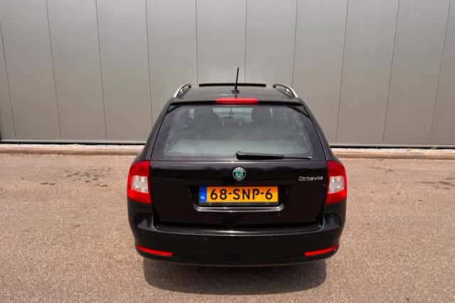 Škoda Octavia (2011) thumbnail 6