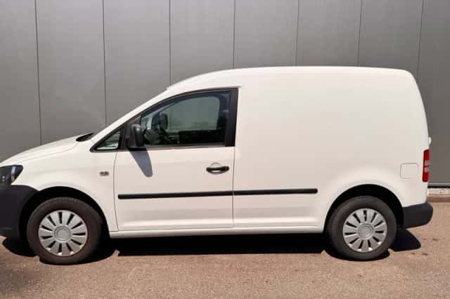 Volkswagen Caddy (2015) thumbnail 4