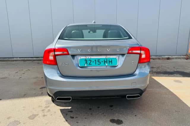 Volvo S60 (2018) thumbnail 6
