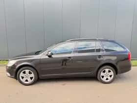 Škoda Octavia (2011) thumbnail 4