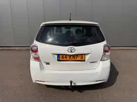 Toyota Verso (2010) thumbnail 6