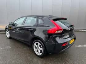 Volvo V40 (2016) thumbnail 5