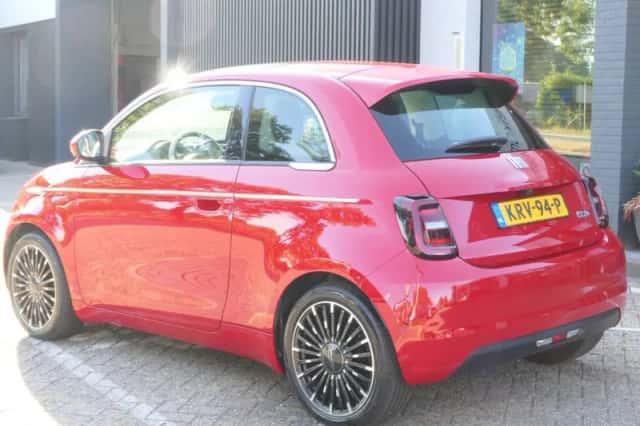 Fiat 500e (2024) thumbnail 6