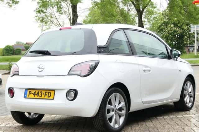 Opel Adam (2017) thumbnail 6