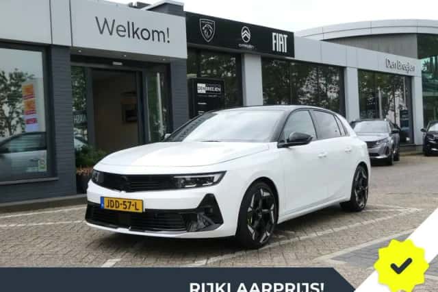 Opel Astra (2023) thumbnail 1