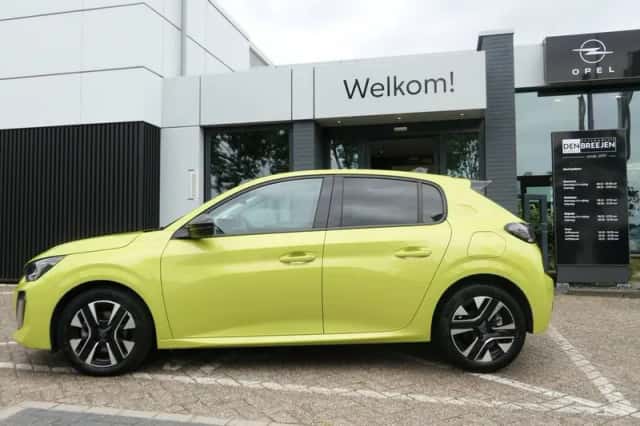 Peugeot 208 (2025) thumbnail 2