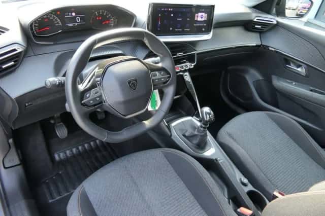 Peugeot 208 (2025) thumbnail 3
