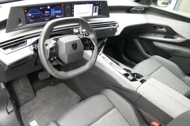 Peugeot 5008 (2025) thumbnail 3