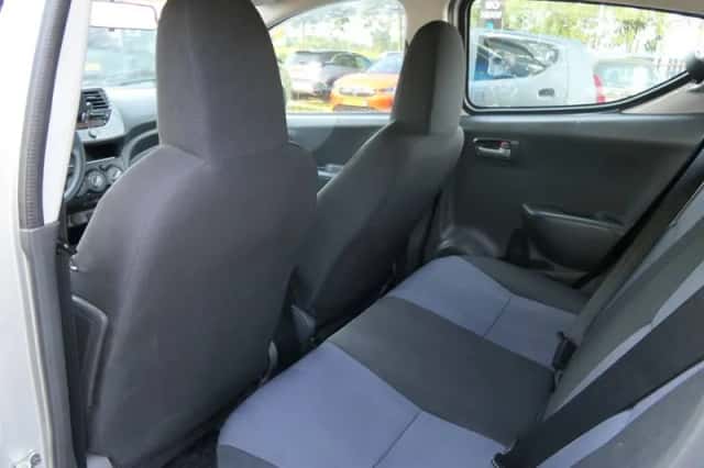 Suzuki Alto (2014) thumbnail 5