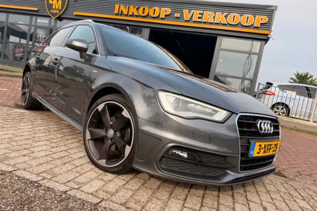 Audi A3 (2014) thumbnail 1