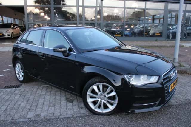 Audi A3 (2014) thumbnail 3