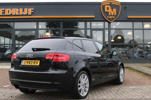 Audi A3 (2010) thumbnail 5