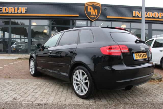 Audi A3 (2010) thumbnail 6