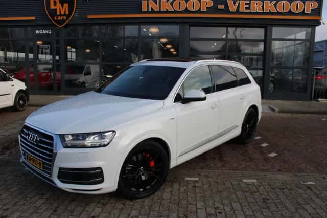 Audi Q7 (2016) thumbnail 2