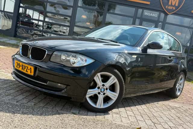 BMW 1-Serie (2010) thumbnail 4