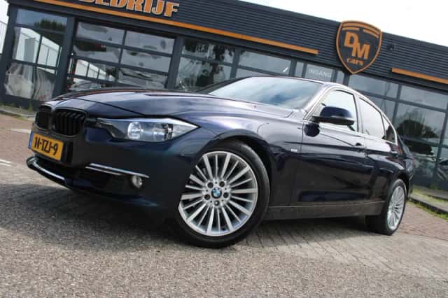 BMW 3-Serie (2012) thumbnail 2