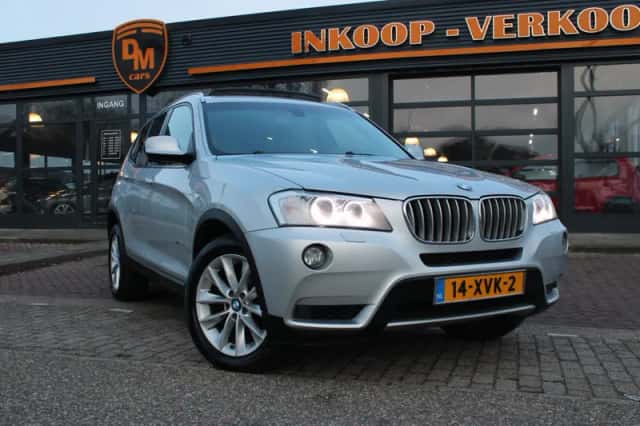 BMW X3 (2012) thumbnail 3