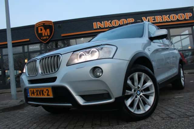 BMW X3 (2012) thumbnail 4