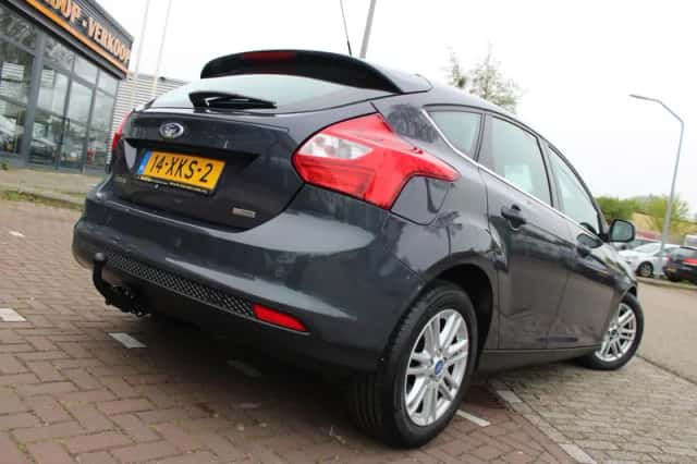 Ford Focus (2012) thumbnail 6