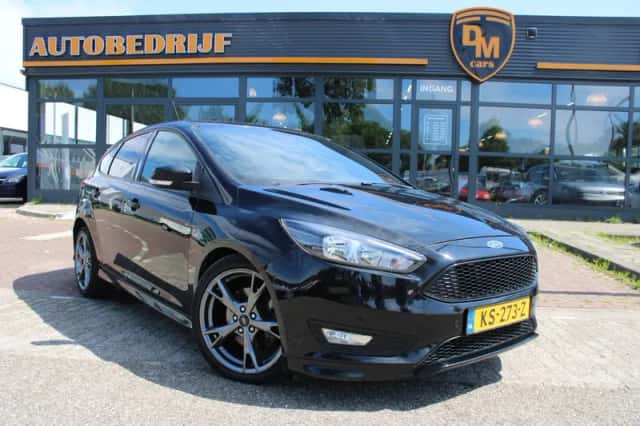 Ford Focus (2016) thumbnail 2