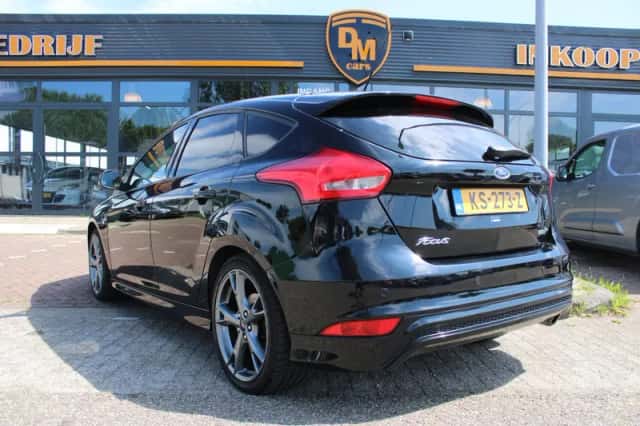 Ford Focus (2016) thumbnail 6