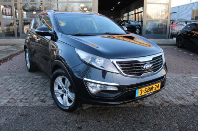 Kia Sportage (2013) thumbnail 3
