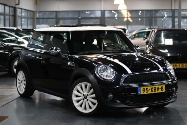 MINI  (2012) thumbnail 3