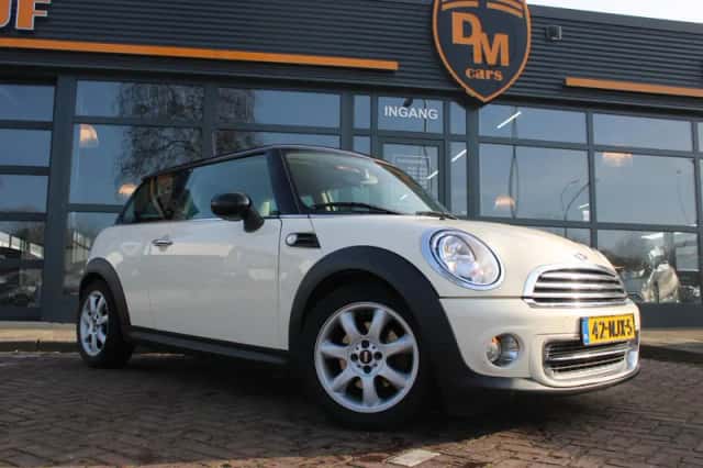 MINI  (2010) thumbnail 2