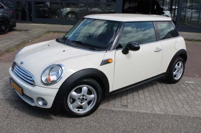 MINI  (2008) thumbnail 3