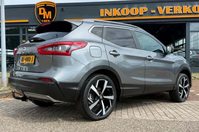 Nissan Qashqai (2017) thumbnail 5