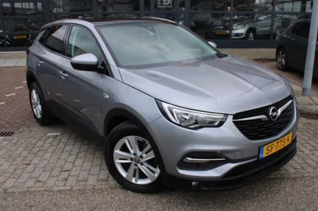 Opel Grandland (2018) thumbnail 4
