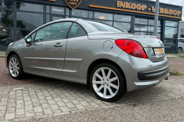 Peugeot 207 (2008) thumbnail 5