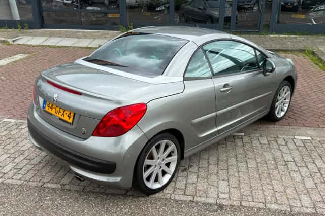 Peugeot 207 (2008) thumbnail 6