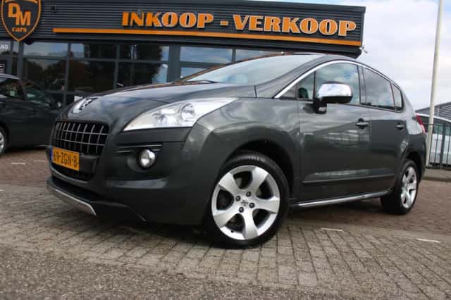 Peugeot 3008 (2012) thumbnail 3