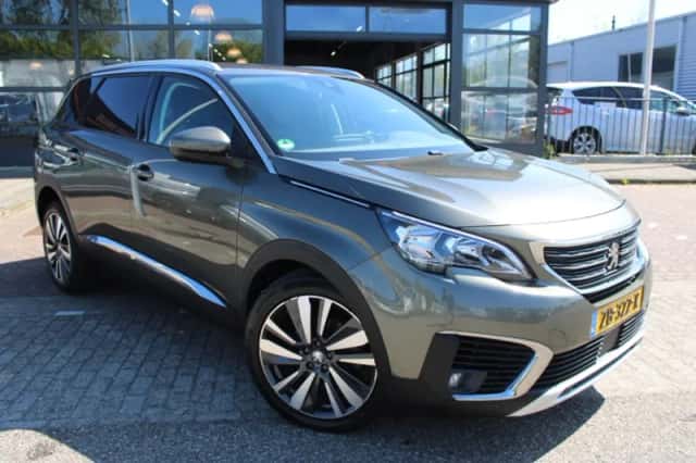 Peugeot 5008 (2019) thumbnail 4