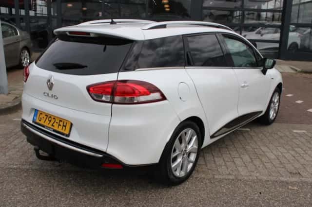 Renault Clio (2019) thumbnail 5