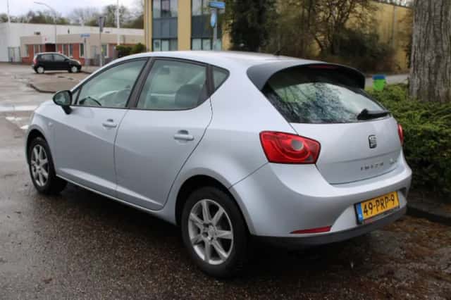 SEAT Ibiza (2011) thumbnail 6