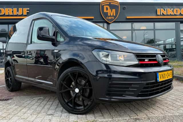 Volkswagen Caddy (2017) thumbnail 2