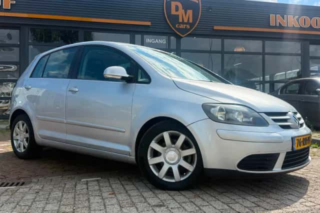 Volkswagen Golf (2005) thumbnail 1