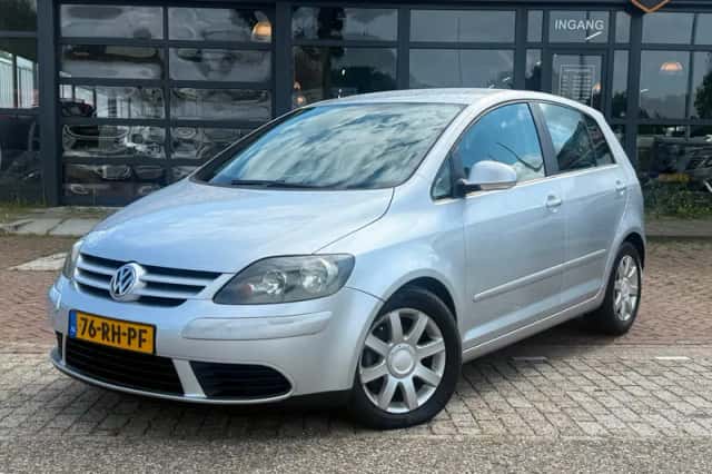 Volkswagen Golf (2005) thumbnail 4