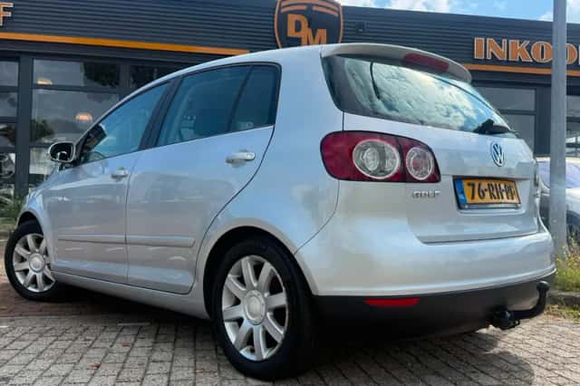Volkswagen Golf (2005) thumbnail 5