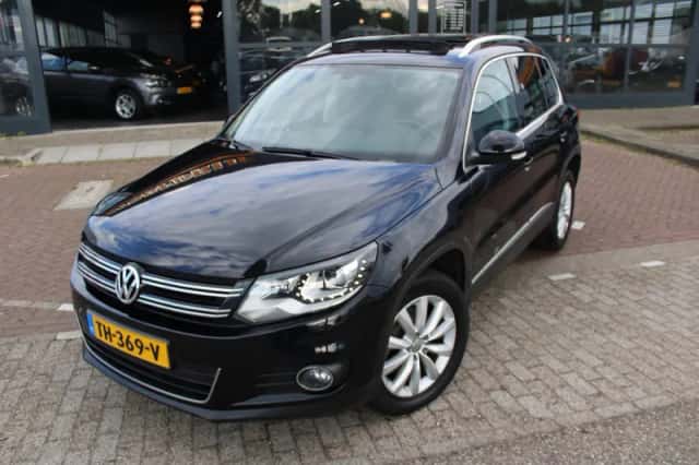 Volkswagen Tiguan (2011) thumbnail 3