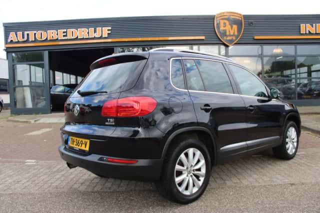 Volkswagen Tiguan (2011) thumbnail 5